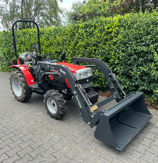 Fieldtrac 270D met voorlader, Aanbieding + Weidesleep al vanaf € 195,- p/maand.