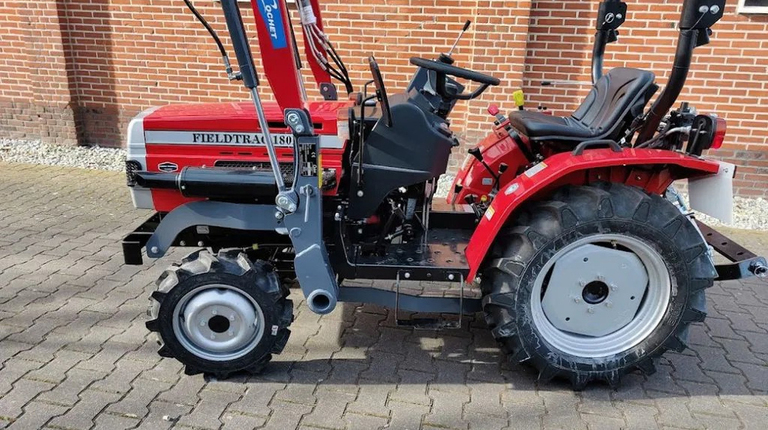 Fieldtrac 180D, met voorlader al vanaf € 189,- per maand.