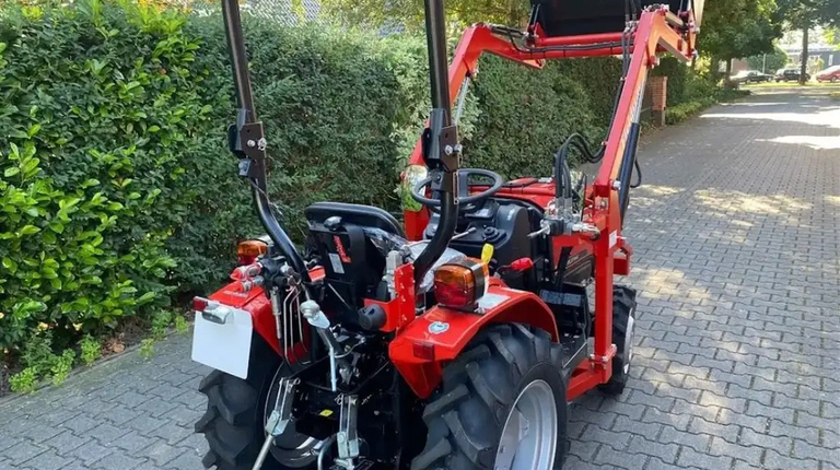 Fieldtrac 918, met voorlader Aanbieding + Weidesleep al vanaf € 191,- per maand.