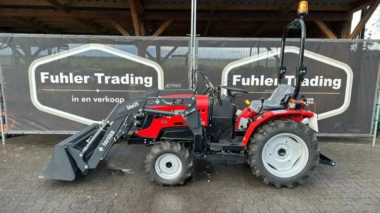 Fieldtrac 922 met voorlader Aanbieding Demo + Weidesleep, al vanaf € 205,- per maand.