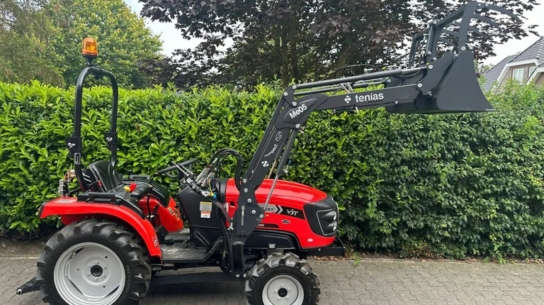 Fieldtrac 929EGT, met voorlader en crocobak al vanaf € 270,- p/maand.