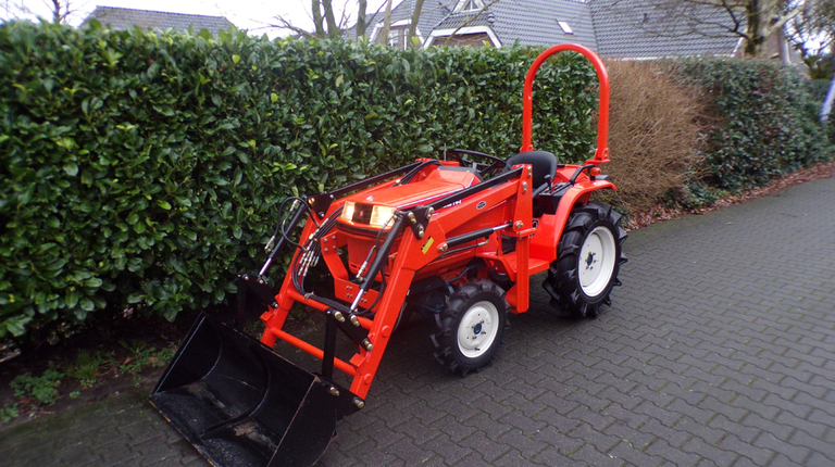 Kubota B1-15 met voorlader, al vanaf € 99,- p/maand.