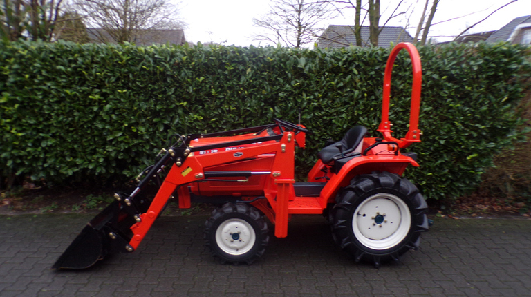 Kubota B1-15 met voorlader, al vanaf € 99,- p/maand.