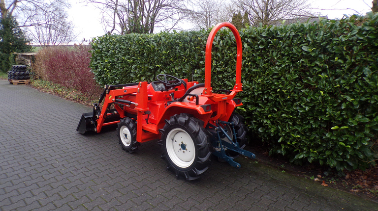 Kubota B1-15 met voorlader, al vanaf € 99,- p/maand.