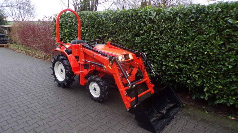 Kubota B1-15 met voorlader, al vanaf € 99,- p/maand.